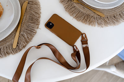 IPHONE - PHONE CASE - CARAMEL